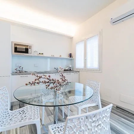 Fronte Etna Πανσιόν