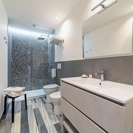 Fronte Etna 招待所 布龙泰